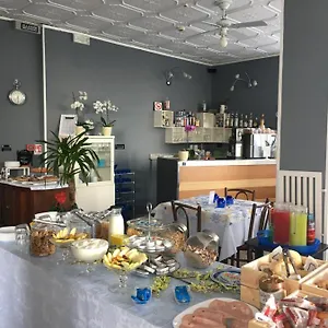  Hotel Albergo Rondine